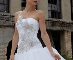Anna's Dress - Abito da sposa con dettagli preziosi