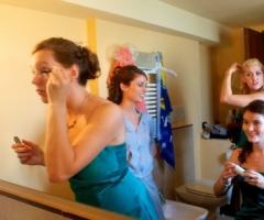Foto dei preparativi delle damigelle della sposa