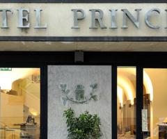 Entrata dell'Hotel Principe di Villafranca