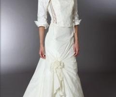 Abito con coprispalle