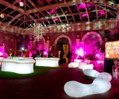 Ambientazione con luci per il matrimonio