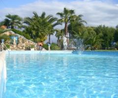 Piscina della location per il matrimonio