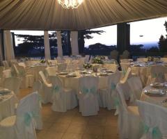 Ricevimento di nozze sotto il gazebo