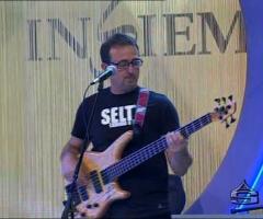 Chitarrista della Seltz Limone e Sale Band