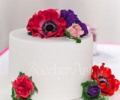Torta di nozze con fiori