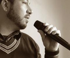 Robi Music canta durate un matrimonio