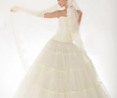 Miryam Pieralisi - Abiti da sposa a Roma