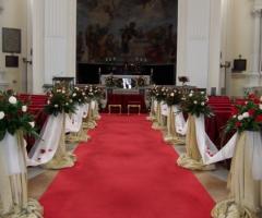 Addobbi per la cerimonia di matrimonio in chiesa