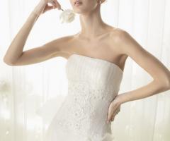 Abito da sposa con scollatura dritta - Collezione Luna Novias