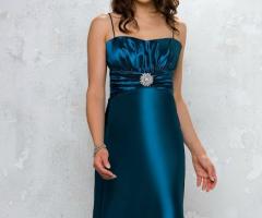 Abito da cerimonia dal tessuto pregiato della linea Fashion