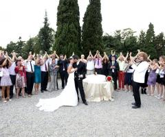 Max Turati al sax durante il  taglio della torta