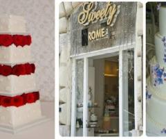 Torte nuziali con decorazioni floreali