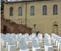 Cerimonia di matrimonio all'aperto