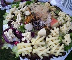 Piatto dei formaggi del banchetto nuziale