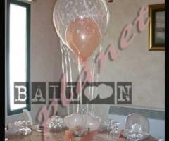 Addobbi con palloncini per il ricevimento di nozze