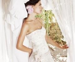Abiti da sposa ricamati della linea Vinnì
