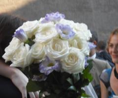 Gruppo Mio Blu - Bouquet di rose bianche per la sposa