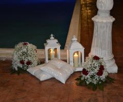 Allestimento chic di lanterne per il matrimonio