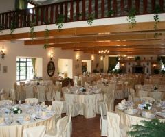 Sala allestita per il ricevimento di matrimonio