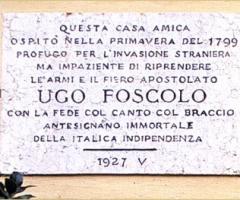 Lapide in onore del grande poeta Ugo Foscolo