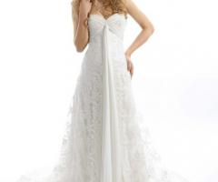 Abito da sposa con scollo a cuore e ricami in pizzo - Modello Principessa