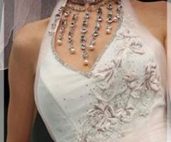 Preziosi dettagli per una sposa accattivante e seducente