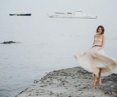 La sposa salta felice © Marta Buso Photography