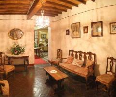 salottino rosa - Villa Crocioni