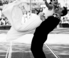 Fotografia in bianco e nero degli sposi