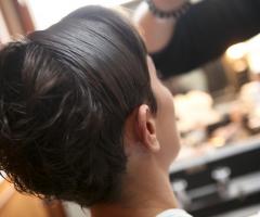 Acconciatura per i capelli corti