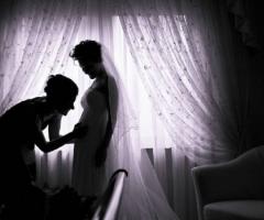 Nerosubianco Fotografia - Luci soffuse prima del sì