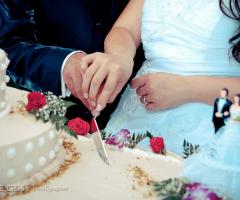 Taglio della torta di Michele Crimi, fotografo nozze a Catania