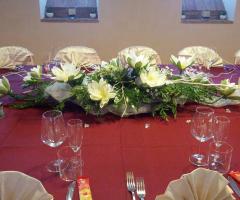Allestimento del tavolo di matrimonio