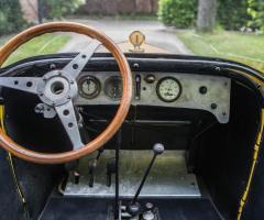 Deluxe International - Dettagli di altri tempi