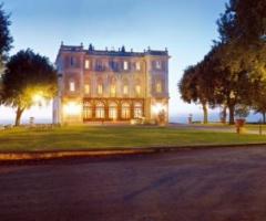 Villa per ricevimenti di matrimonio con parco