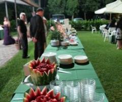 Ricevimento di matrimonio in giardino
