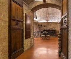 Hotel Borgo Antico - Ingresso de La Grotta, scorcio del bar interno