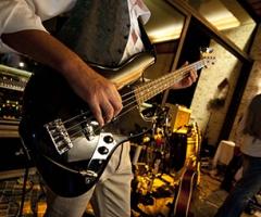 eja on the bass - 10hp partyliveband