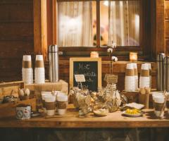 Ginger Bloom - Winter wedding sulle dolomiti: chocolate and tea bar