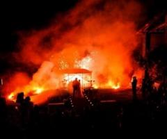 Fuochi d'artificio al ricevimento di matrimonio