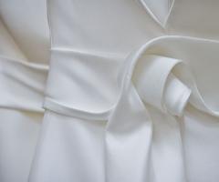 Dettaglio del vestito da sposa