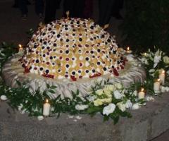 Addobbi per la torta nuziale