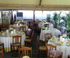 Sala allestita per ricevimento di matrimonio presso l'agriturismo Ai Vecchi Crateri