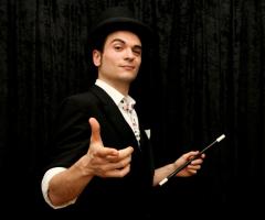 Spettacolo di magia durante il ricevimento