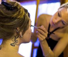 Martina Pioli make up artist al lavoro