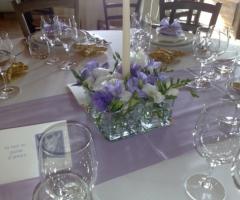 Centrotavola con candela per la festa di matrimonio