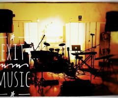 Exit Music - La strumentazione del gruppo