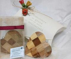 Unsolomondo Bomboniere Solidali - Cuoricino sotto moca in legno - Palestina