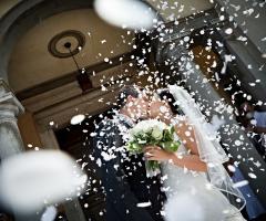 All'uscita dalla chiesa - R.S.V.P.