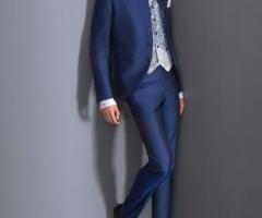 Vestito elegante uomo